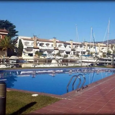Piso En Con Piscina Y Aire Acondicionado - Es-258-32 * Roses